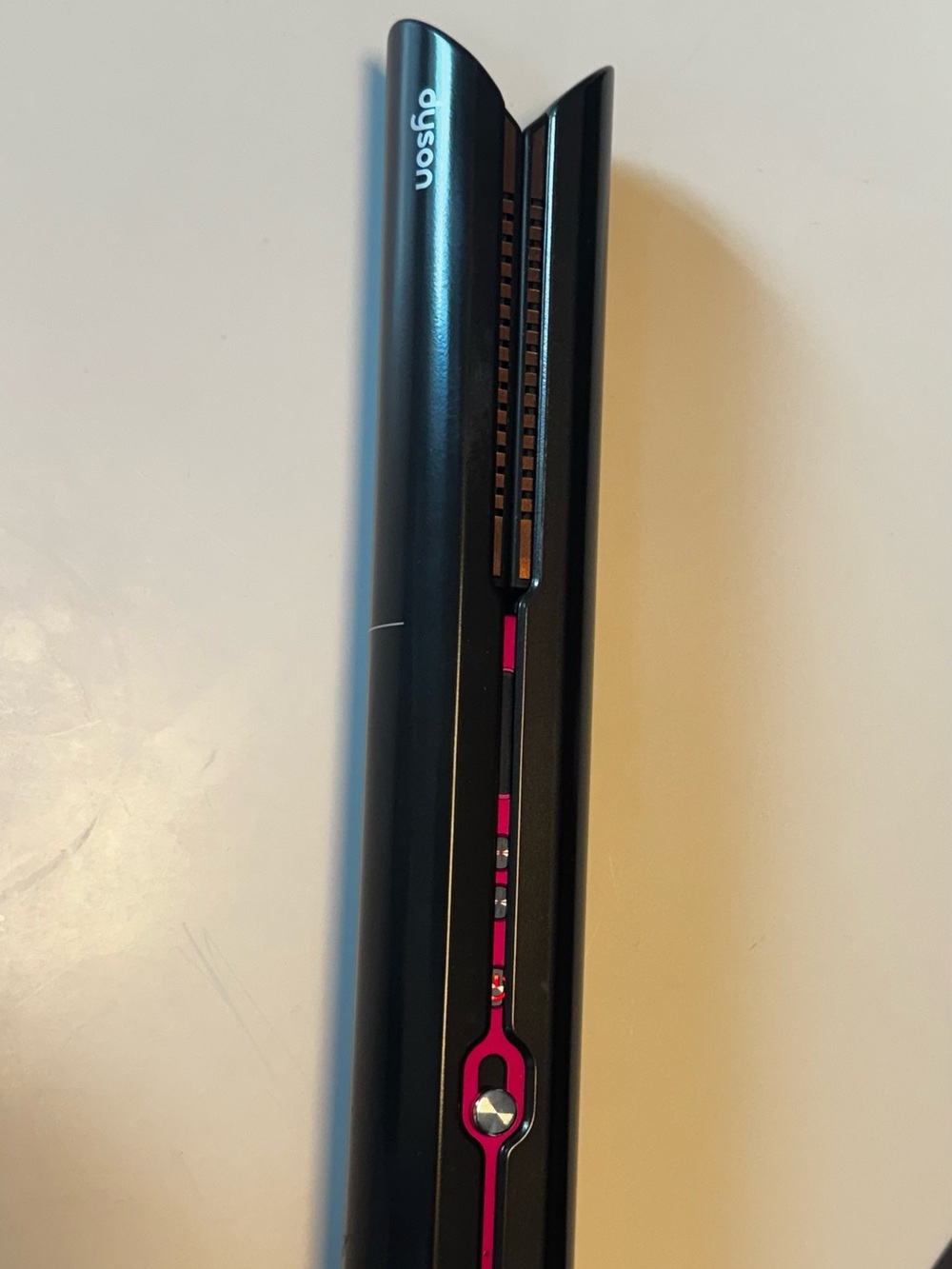 Dyson Corrale Hair Straightener - Picture 3 of 6